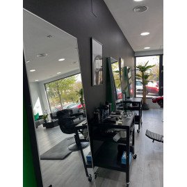 6TREINTA barbería peluquería Valdebebas puestos